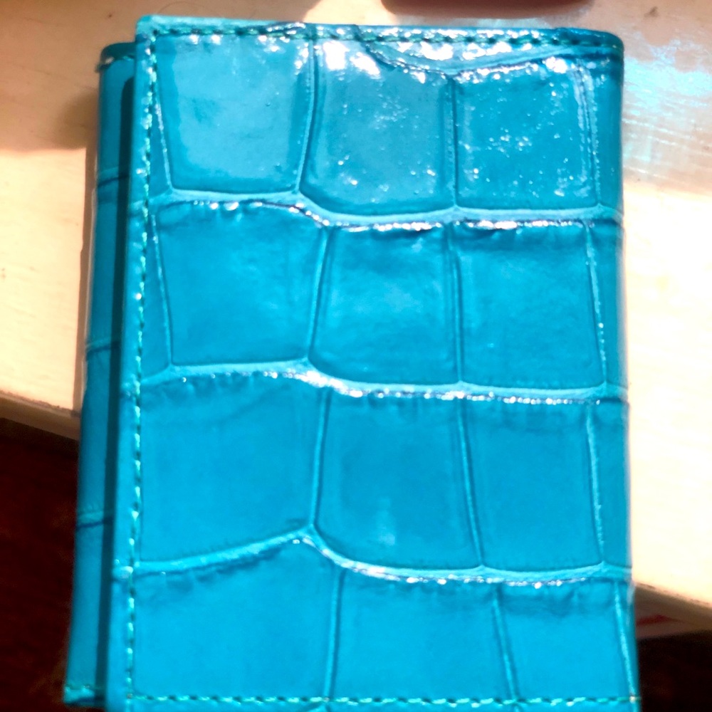 GLORIA MILANI NWT MADE IN ITALY LEATHER AQUA/turquoise TRI FOLD LADIES WALLET